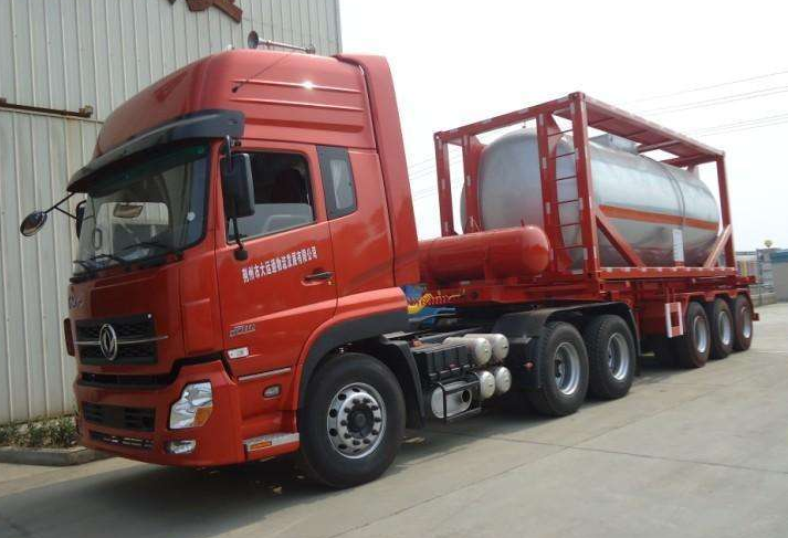 專業(yè)運輸車隊-鑫漢物流